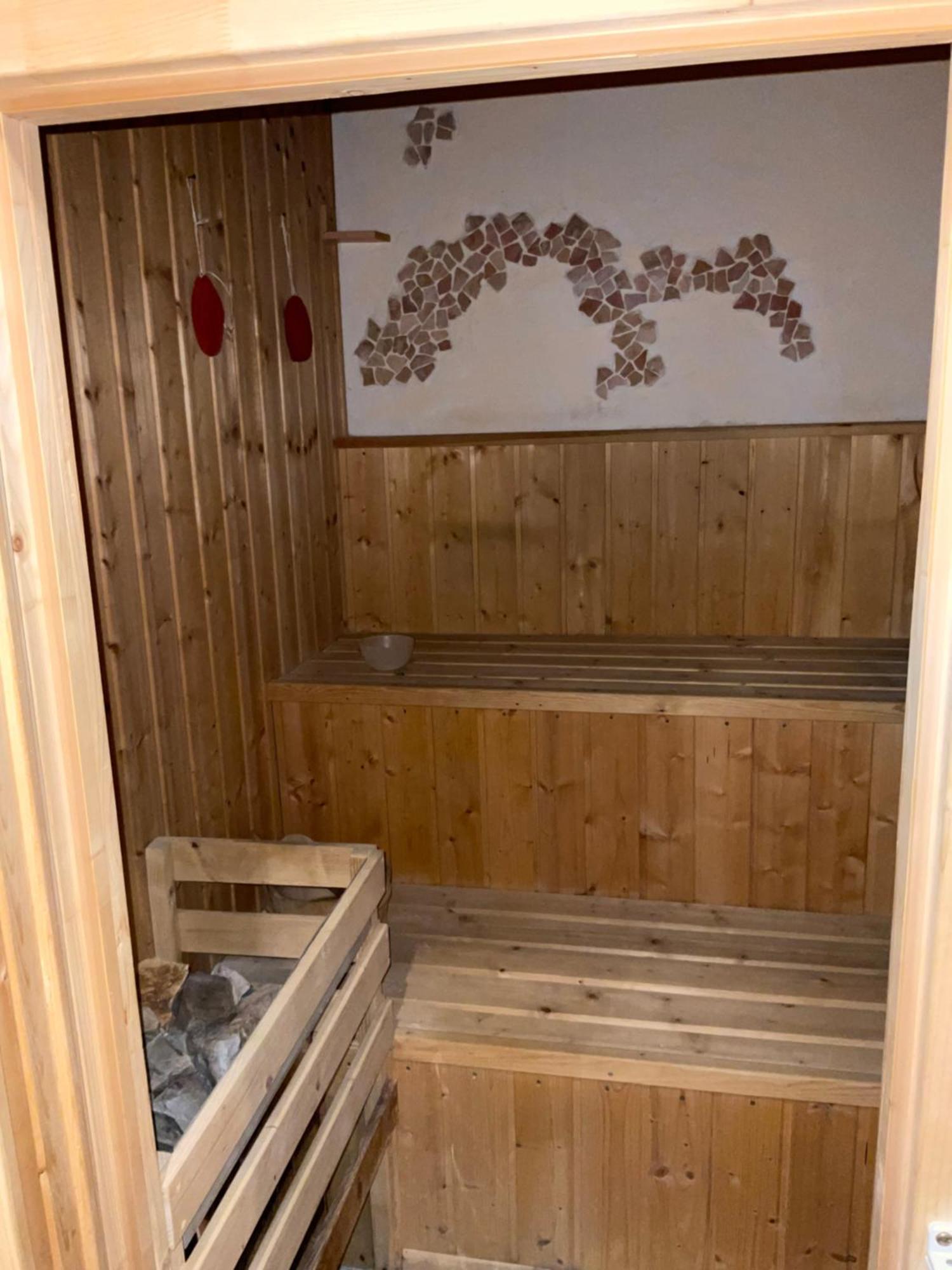 Toskanahaus, Njualms تانهايم المظهر الخارجي الصورة